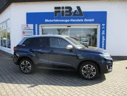 Blau Gebraucht 2024 Suzuki Vitara Comfort+ SUV | 27.999 € (Teuer)