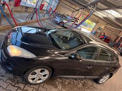 Schwarz Gebraucht 2010 Renault Mégane III Kombi | 1.800 € (Superpreis)