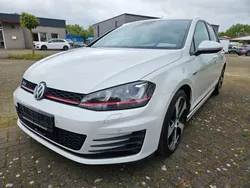 Weiß Gebraucht 2015 VW Golf VII GTI Limousine | 16.690 € (Fairer Preis)