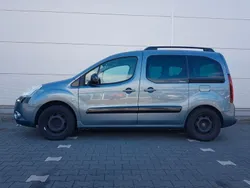 Grau Gebraucht 2012 Citroën Berlingo Exclusive Van / Kleinbus | 5.300 € (Guter Preis)