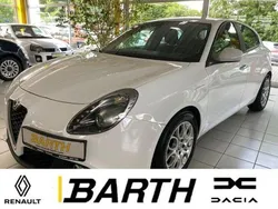 Weiß Gebraucht 2021 Alfa Romeo Giulietta Kleinwagen | 16.990 € (Fairer Preis)