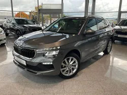 Graphite grau metallic Gebraucht 2024 Skoda Kamiq Selection SUV | 24.390 € (Fairer Preis)