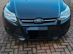 Schwarz Gebraucht 2014 Ford Focus Trend Limousine | 4.000 € (Fairer Preis)