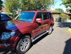 Rot Gebraucht 2017 Mitsubishi Pajero SUV | 15.500 € (Etwas zu teuer)