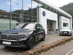 Schwarz Gebraucht 2024 VW Touareg Elegance SUV | 62.990 € (Etwas zu teuer)