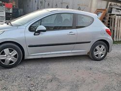 Silber Gebraucht 2007 Peugeot 207 Kleinwagen | 399 € (Superpreis)