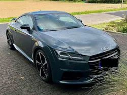 Grau Gebraucht 2017 Audi TT S-Line Coupé | 22.500 € (Guter Preis)