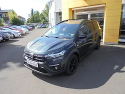 Grau Gebraucht 2022 Dacia Jogger Extreme | 17.997 € (Superpreis)