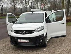 Jade weiss/arktis weiss Gebraucht 2021 Opel Vivaro Edition Van | 10.499 € (Superpreis)
