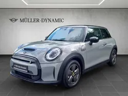Moonwalk grey (metallic) Gebraucht 2022 Mini Cooper Kleinwagen | 16.680 € (Guter Preis)