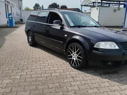Schwarz Gebraucht 2005 VW Passat Kombi | 1.199 € (Fairer Preis)
