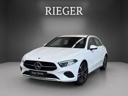 Weiß Gebraucht 2024 Mercedes A200 Advanced Limousine | 29.799 € (Fairer Preis)