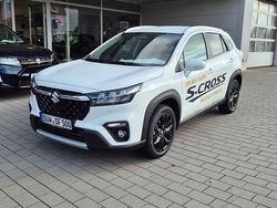 Weiß Neu 2025 Suzuki SX4 S-Cross Comfort SUV | 30.990 €