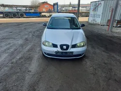 Silber Gebraucht 2004 Seat Ibiza Fresh Limousine | 400 € (Superpreis)