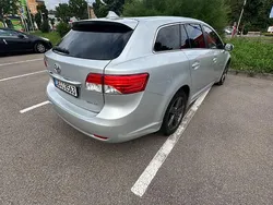 Silber Gebraucht 2013 Toyota Avensis Edition Kombi | 7.490 € (Fairer Preis)