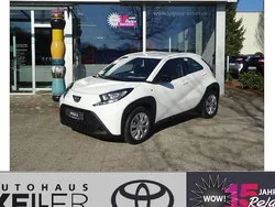 Schneeweiß Neu 2025 Toyota Aygo Business Edition Kleinwagen | 19.760 €