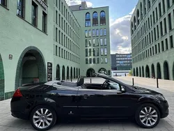 Schwarz Gebraucht 2010 Ford Focus Cabriolet Titanium Cabrio | 5.199 € (Guter Preis)