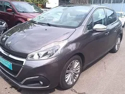 Grau Gebraucht 2018 Peugeot 208 Allure Kleinwagen | 9.799 € (Guter Preis)