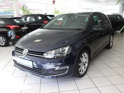 Night blue metallic Gebraucht 2014 VW Golf VII Highline Limousine | 13.999 € (Fairer Preis)