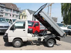 Weiß Gebraucht 2018 Piaggio Porter Van / Kleinbus | 19.900 €