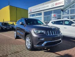 Grau Gebraucht 2016 Jeep Grand Cherokee Summit SUV | 27.900 €