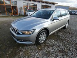 Grau Gebraucht 2014 VW Passat Trendline Kombi | 9.999 € (Fairer Preis)