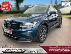 Blau Gebraucht 2023 VW Tiguan Life SUV | 33.950 € (Fairer Preis)