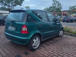 Grün Gebraucht 1998 Mercedes A140 Kleinwagen | 2.000 € (Etwas zu teuer)