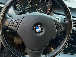 Schwarz Gebraucht 2007 BMW 320 Kombi | 3.150 € (Guter Preis)