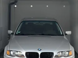 Silber Gebraucht 2003 BMW 320 Limousine | 5.199 € (Teuer)