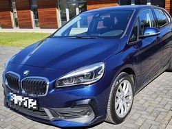 Blau Gebraucht 2020 BMW 225 Active Tourer iPerformance Van / Kleinbus | 16.100 € (Guter Preis)