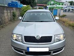 Silber Gebraucht 2008 Skoda Superb Limousine | 2.599 €