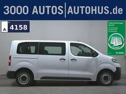 Jade weiss Gebraucht 2022 Opel Vivaro Edition Van | 23.450 € (Fairer Preis)