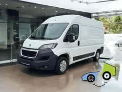Weiß Gebraucht 2021 Peugeot Boxer Van | 15.900 € (Superpreis)