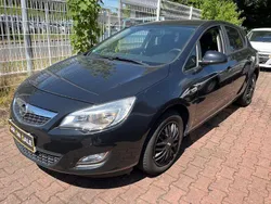 Schwarz Gebraucht 2012 Opel Astra Design Edition Limousine | 5.999 € (Fairer Preis)