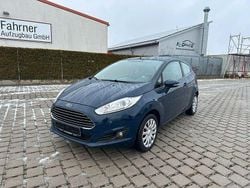 Blau Gebraucht 2015 Ford Fiesta Trend Limousine | 3.490 € (Superpreis)