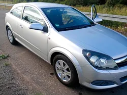 Grau Gebraucht 2006 Opel Astra GTC Sport Coupé | 2.700 € (Guter Preis)