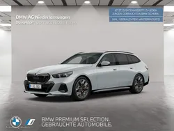 Grau Gebraucht 2024 BMW i5 M Sport Limousine | 65.899 €