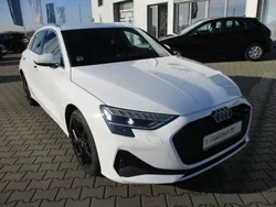 Weiß Gebraucht 2024 Audi A3 Limousine | 33.550 € (Etwas zu teuer)