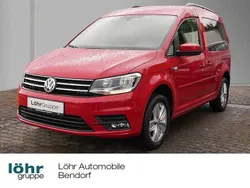 Kirschrot Gebraucht 2018 VW Caddy Comfortline Van / Kleinbus | 20.980 € (Fairer Preis)
