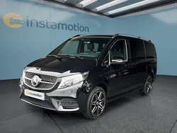 Schwarz Gebraucht 2024 Mercedes V300 Van / Kleinbus | 71.699 € (Teuer)