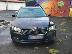 Andere außenfarben Gebraucht 2016 Skoda Superb LAURIN & KLEMENT Kombi | 16.999 € (Fairer Preis)