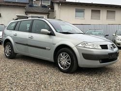 Grau Gebraucht 2004 Renault Mégane II Dynamique Limousine | 4.790 € (Teuer)