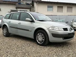 Grau Gebraucht 2004 Renault Mégane II Dynamique Limousine | 4.790 €