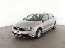 Grau Gebraucht 2016 VW Jetta Basis Limousine | 12.530 € (Teuer)