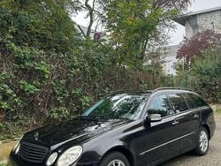 Schwarz Gebraucht 2005 Mercedes E320 Avantgarde Kombi | 2.222 € (Guter Preis)