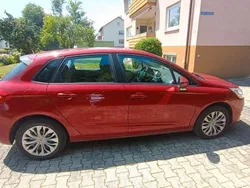 Rot Gebraucht 2012 Citroën C4 SELECTION Limousine | 5.000 € (Guter Preis)