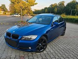 Blau Gebraucht 2009 BMW 320 Limousine | 5.500 € (Fairer Preis)