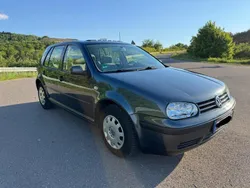 Grau Gebraucht 2001 VW Golf IV Kleinwagen | 1.150 € (Guter Preis)