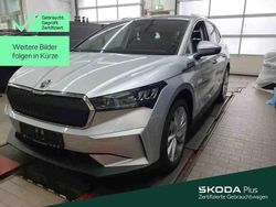 Brilliantsilber metallic Gebraucht 2022 Skoda Enyaq iV SUV | 31.540 € (Guter Preis)